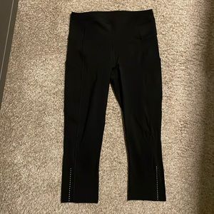 Lululemon Black Capri Leggings size 6